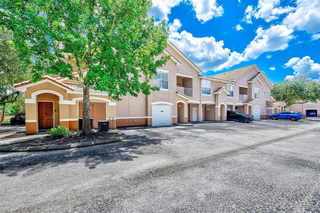 18138 Villa Creek Drive Tampa FL 33647