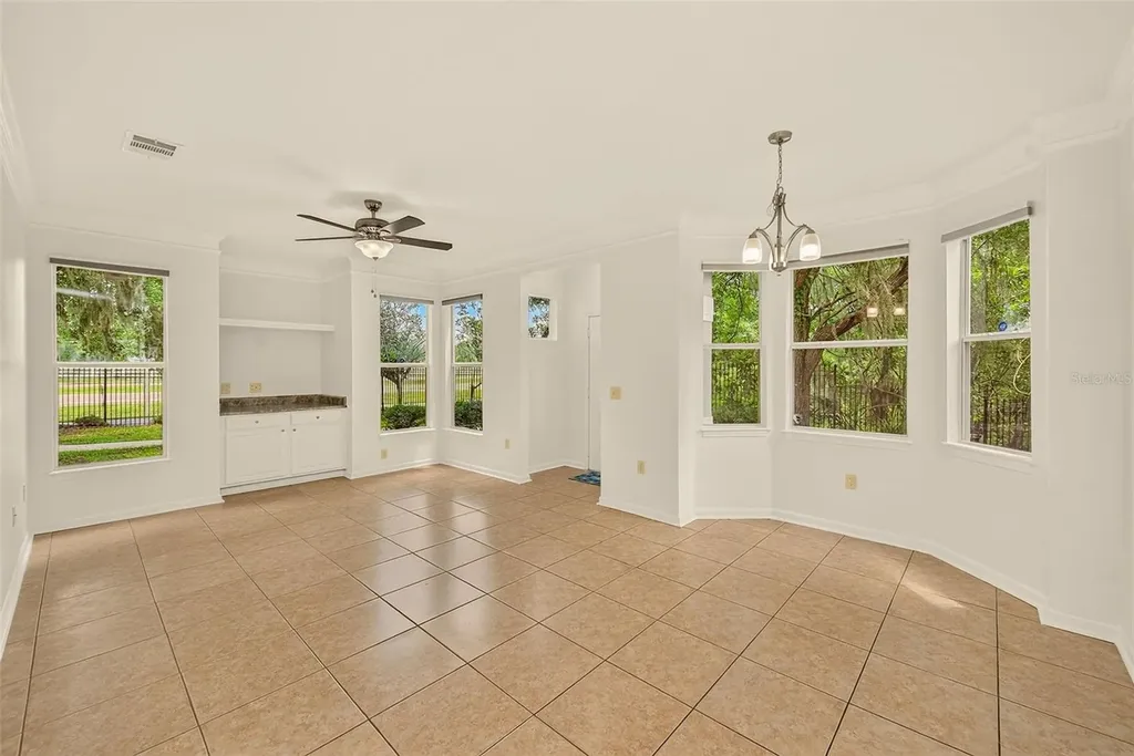 18138 Villa Creek Drive Tampa FL 33647