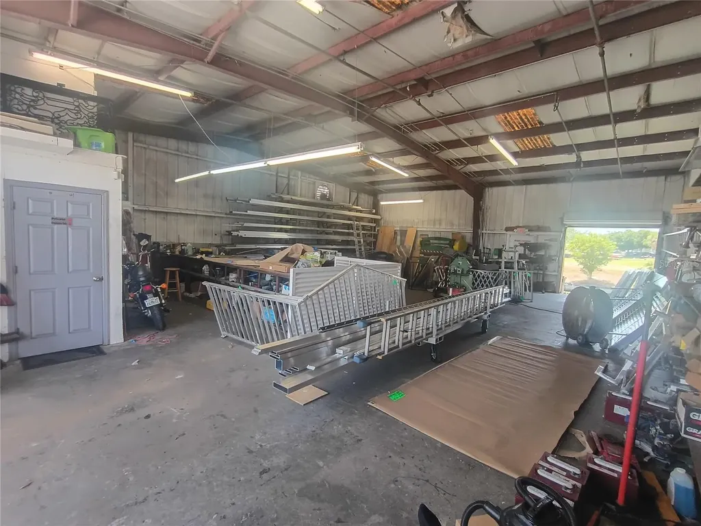 918 SE 9th Lane Cape Coral FL 33990