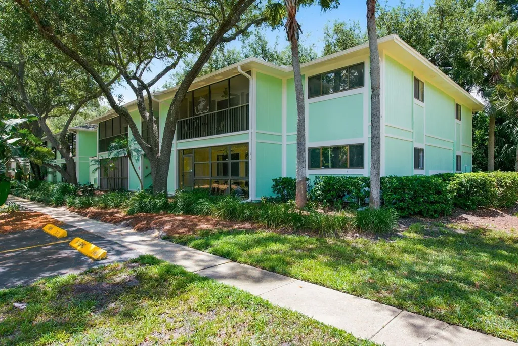 3295 Fox Chase Circle N Palm Harbor FL 34683
