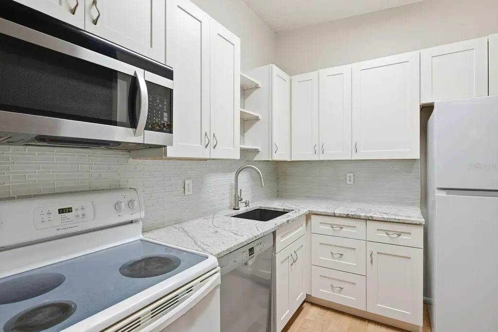 3295 Fox Chase Circle N Palm Harbor FL 34683
