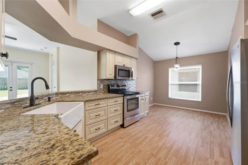 19520 Morden Blush Drive Lutz FL 33558