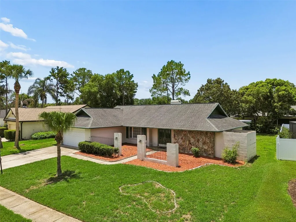 9237 Pebble Creek Drive Tampa FL 33647