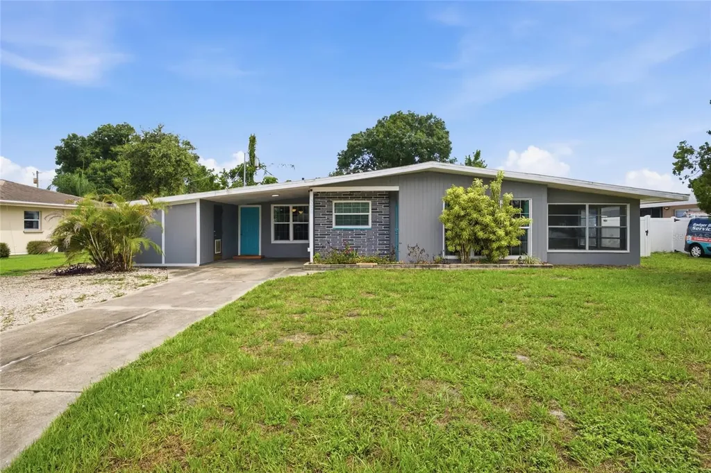 3328 Barstow Street Sarasota FL 34235