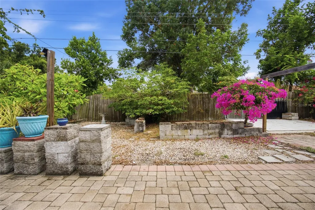 3328 Barstow Street Sarasota FL 34235
