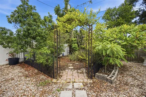 3328 Barstow Street Sarasota FL 34235