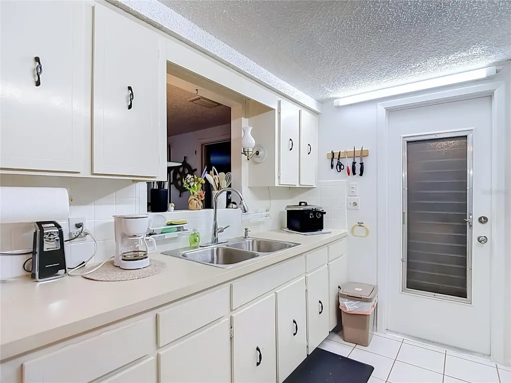 6145 1st Avenue New Port Richey FL 34653