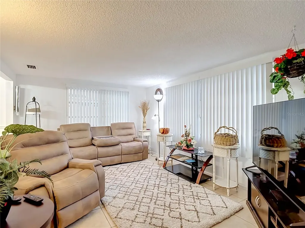 6145 1st Avenue New Port Richey FL 34653