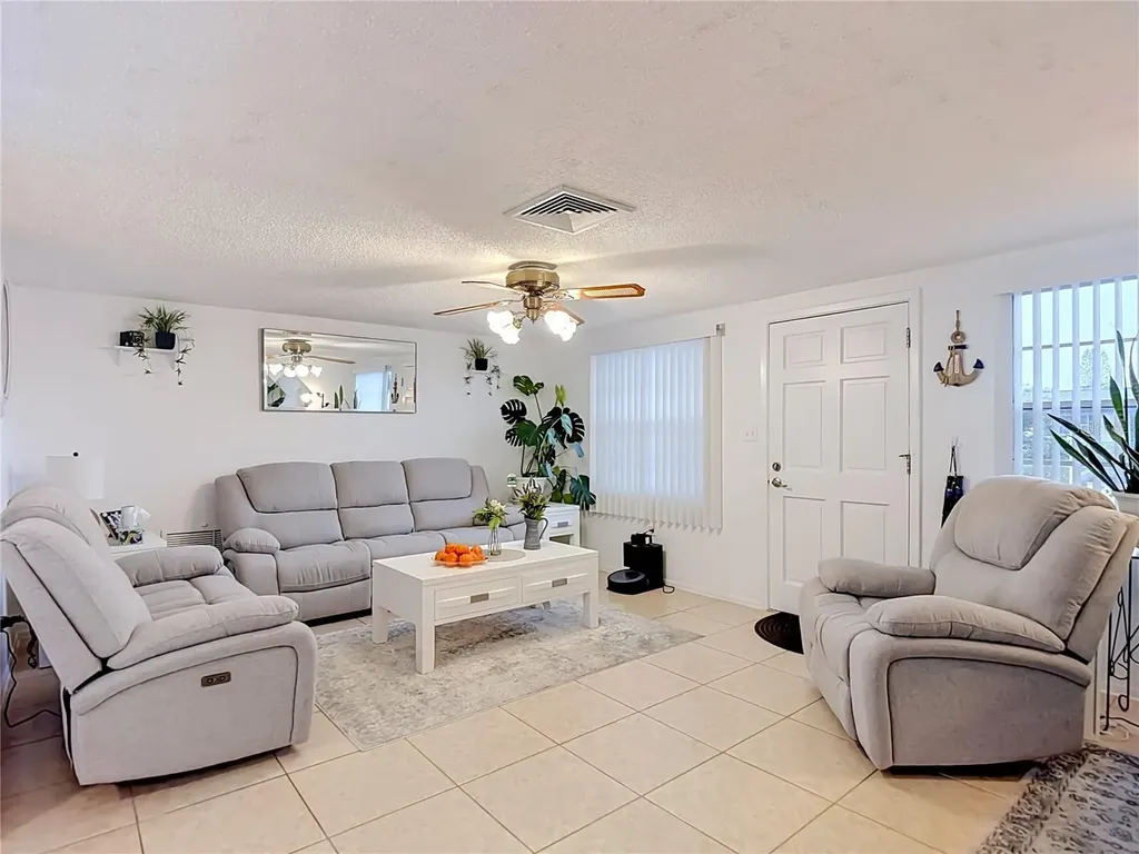 6145 1st Avenue New Port Richey FL 34653