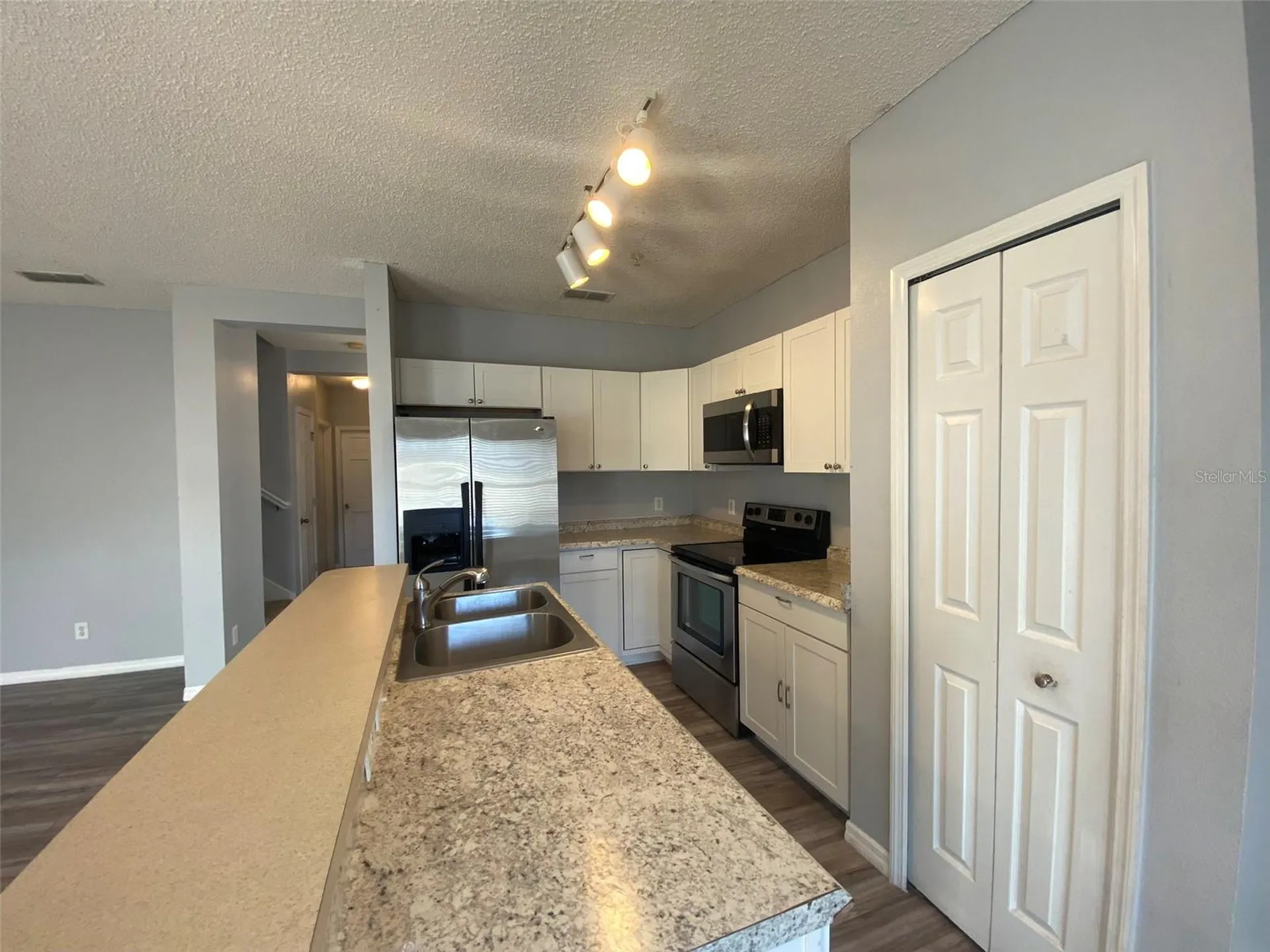 2076 Cypress Bay Boulevard Kissimmee FL 34743