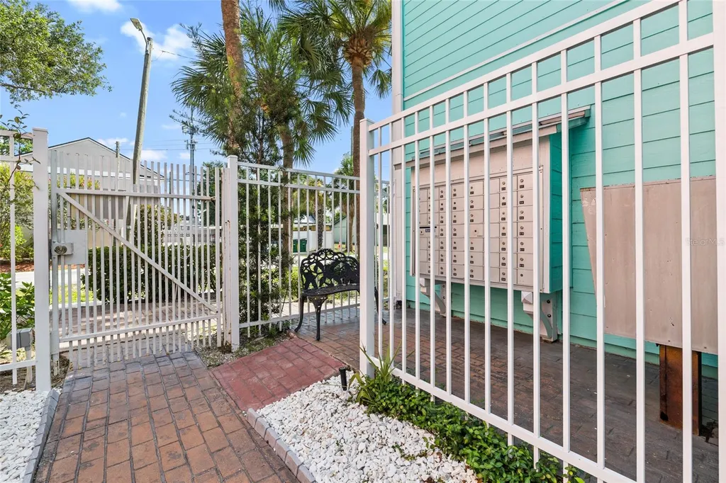 3002 W Cleveland Street Tampa FL 33609