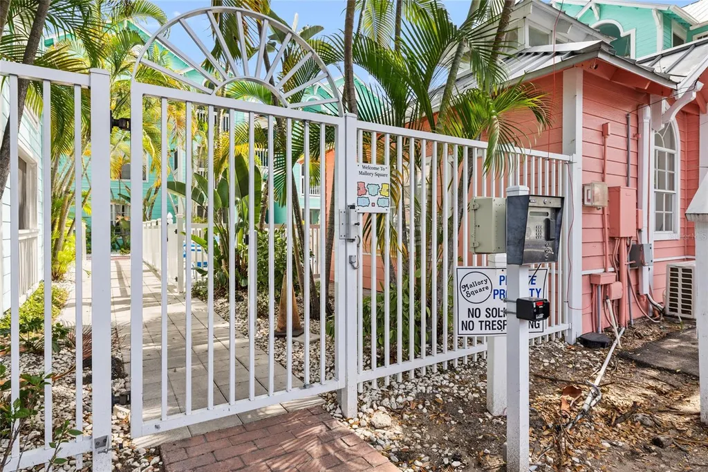 3002 W Cleveland Street Tampa FL 33609