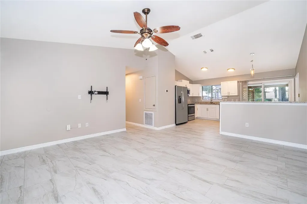 15 N Bulova Drive Apopka FL 32703