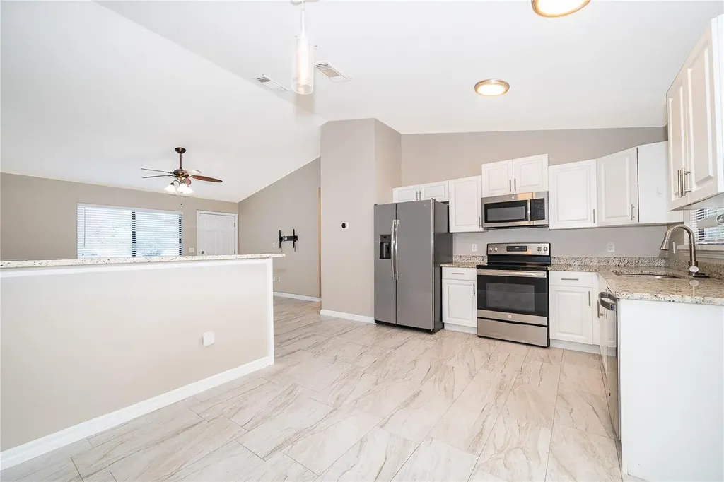 15 N Bulova Drive Apopka FL 32703