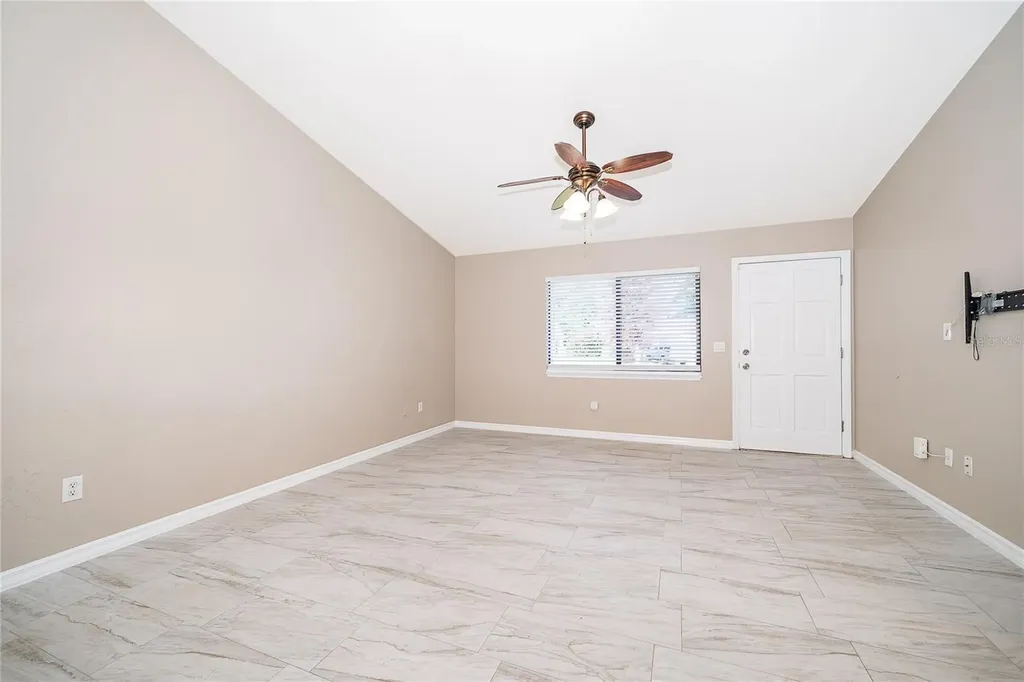 15 N Bulova Drive Apopka FL 32703