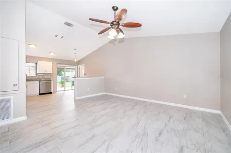 15 N Bulova Drive Apopka FL 32703