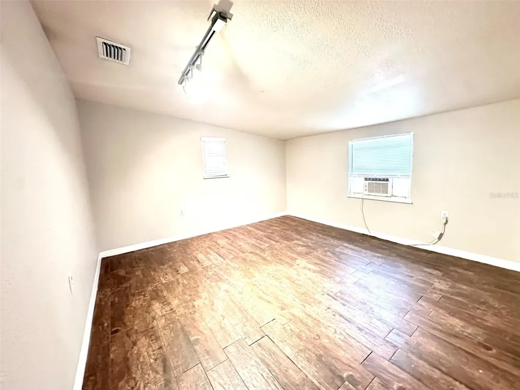 4111 28th Street N St Petersburg FL 33714