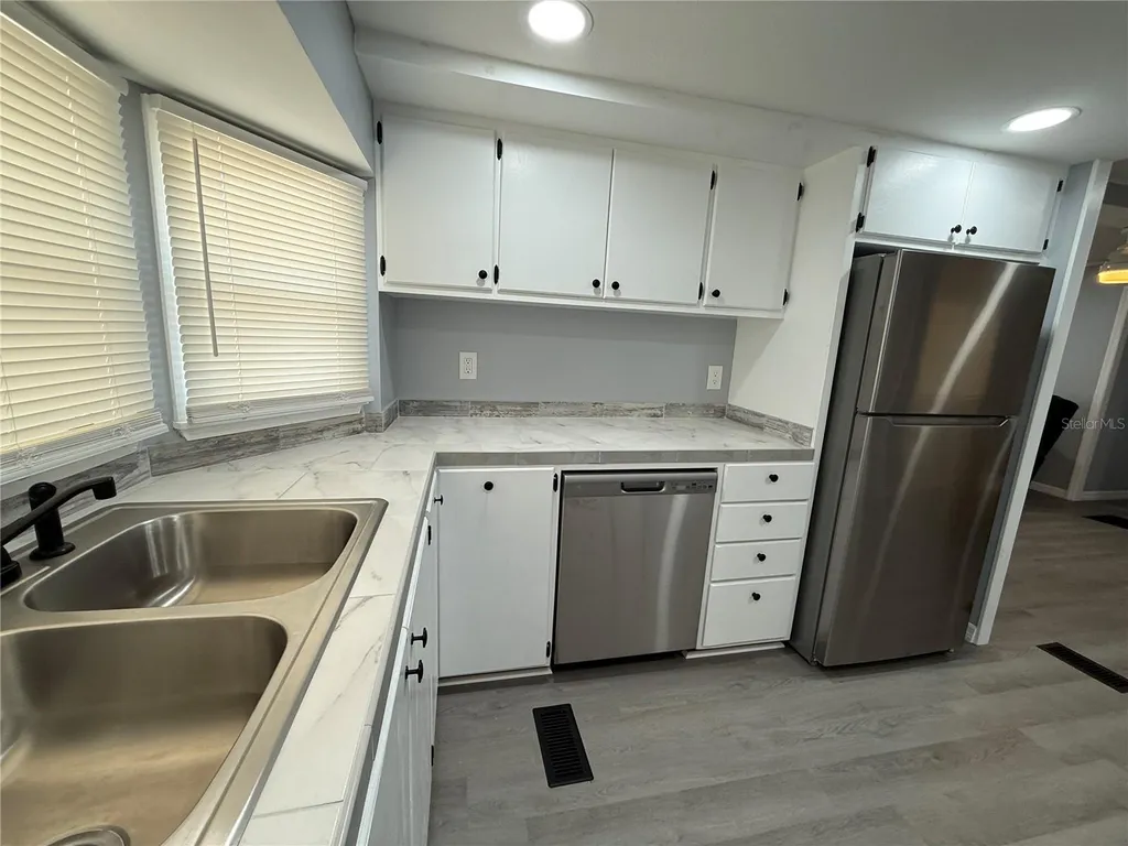 4851 W Gandy Boulevard Tampa FL 33611