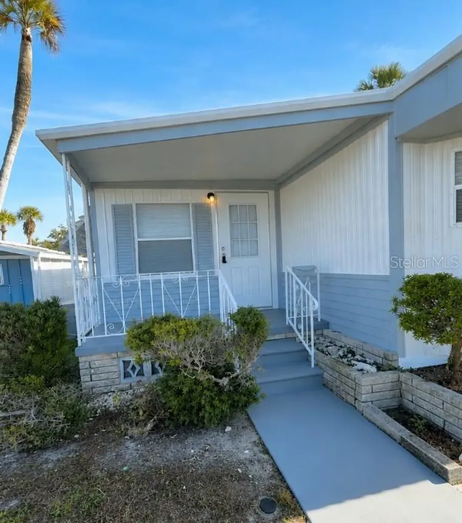 4851 W Gandy Boulevard Tampa FL 33611