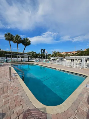 4851 W Gandy Boulevard Tampa FL 33611