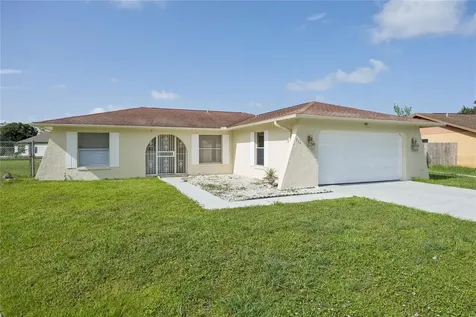 714 Tournament Lane Kissimmee FL 34759