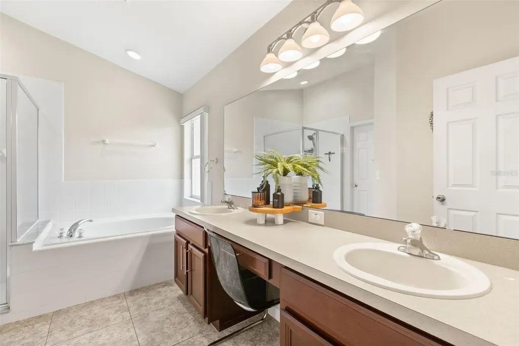 4071 Longworth Loop Kissimmee FL 34744