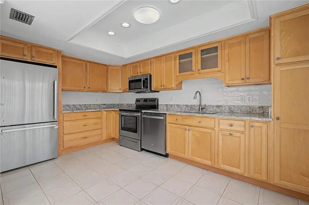 75 Poole Place Oldsmar FL 34677