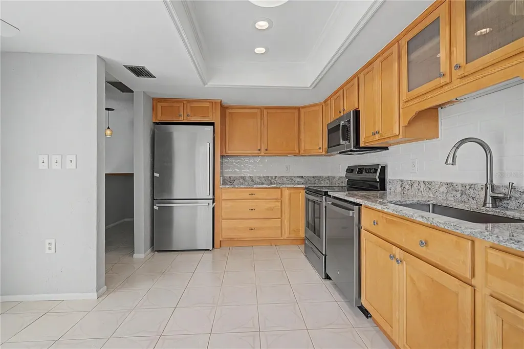 75 Poole Place Oldsmar FL 34677