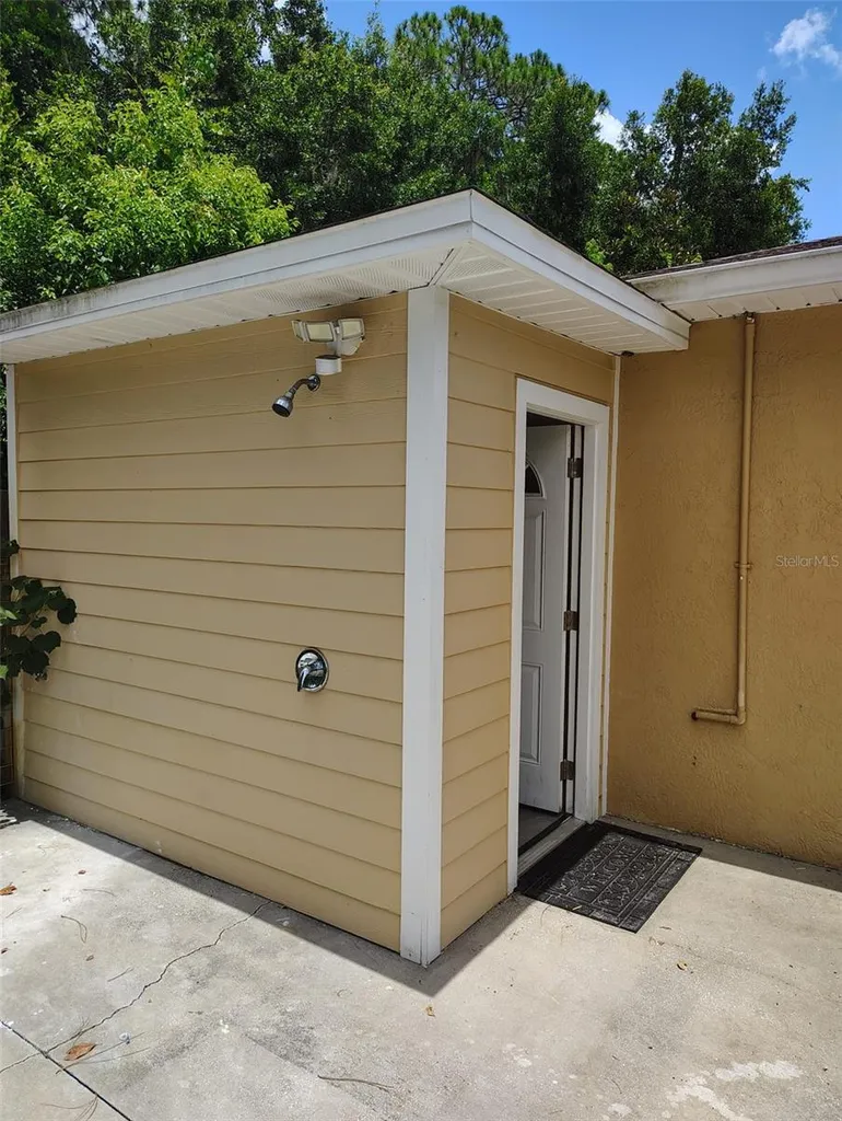 3226 Wheeler Court Dover FL 33527