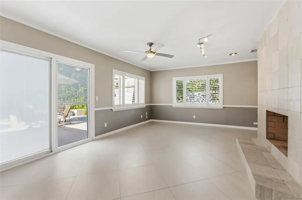 2708 W Osborne Avenue Tampa FL 33614