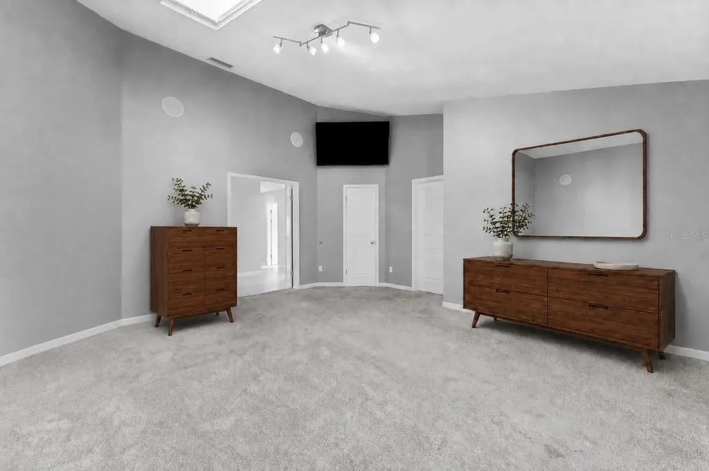 2708 W Osborne Avenue Tampa FL 33614