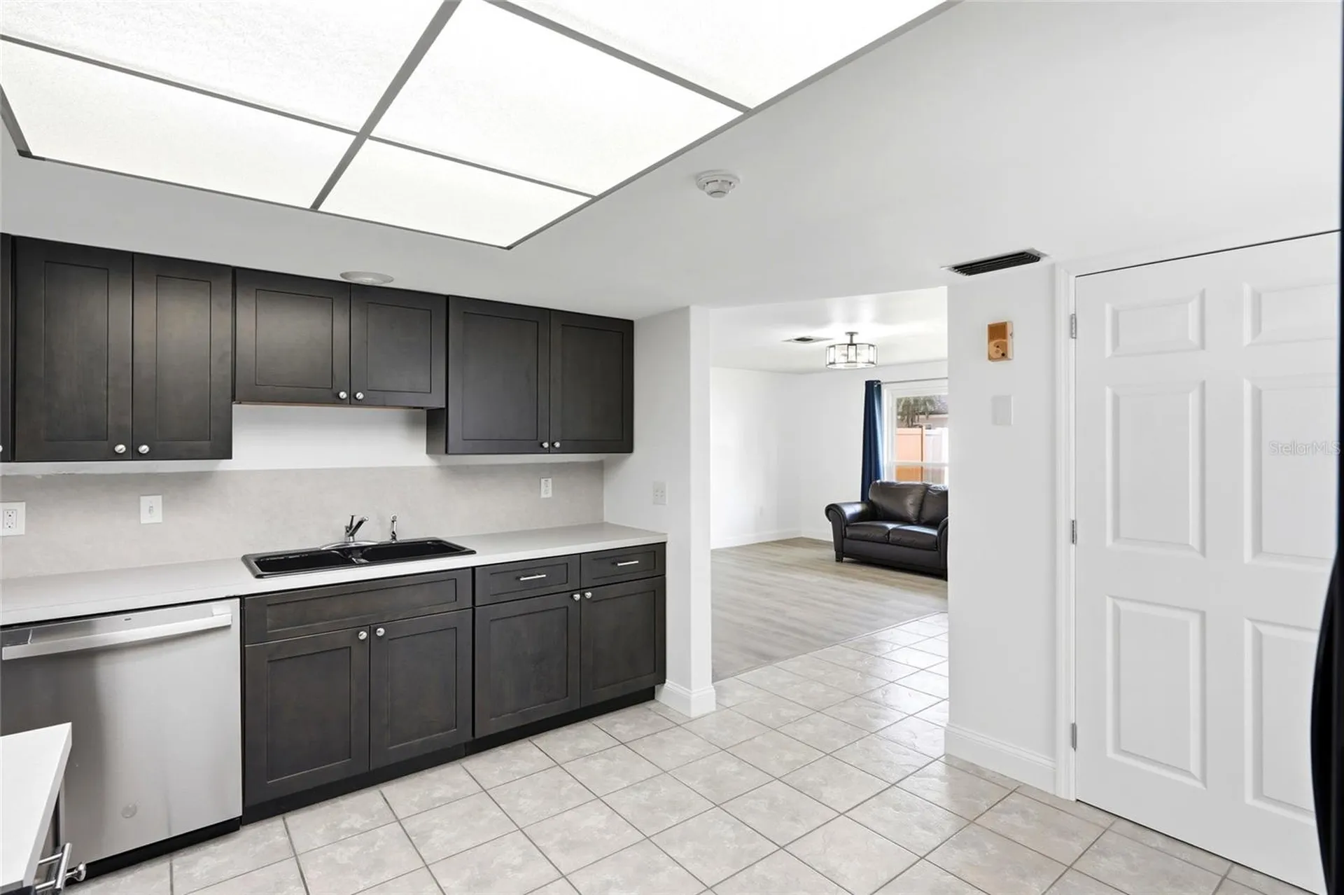 2022 Tanglewood Drive NE St Petersburg FL 33702