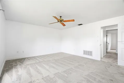 2022 Tanglewood Drive NE St Petersburg FL 33702
