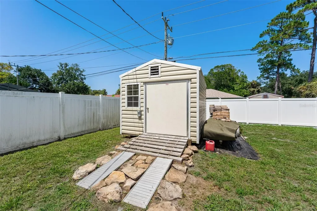 2817 Yule Tree Drive Edgewater FL 32141