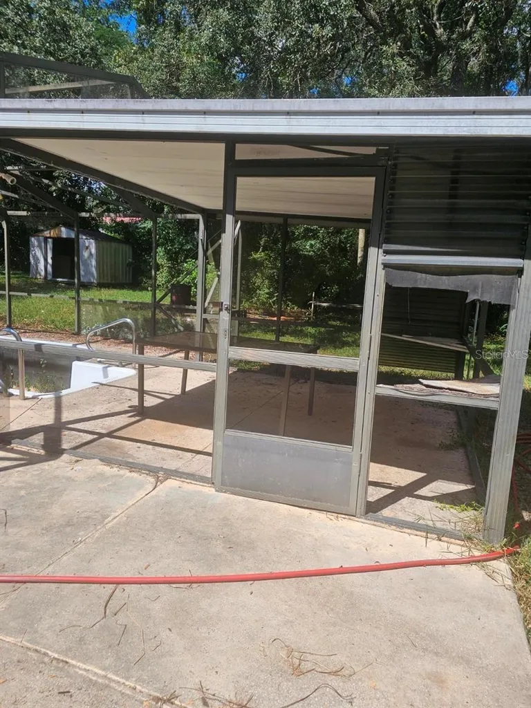 18111 SE 24th Street Silver Springs FL 34488