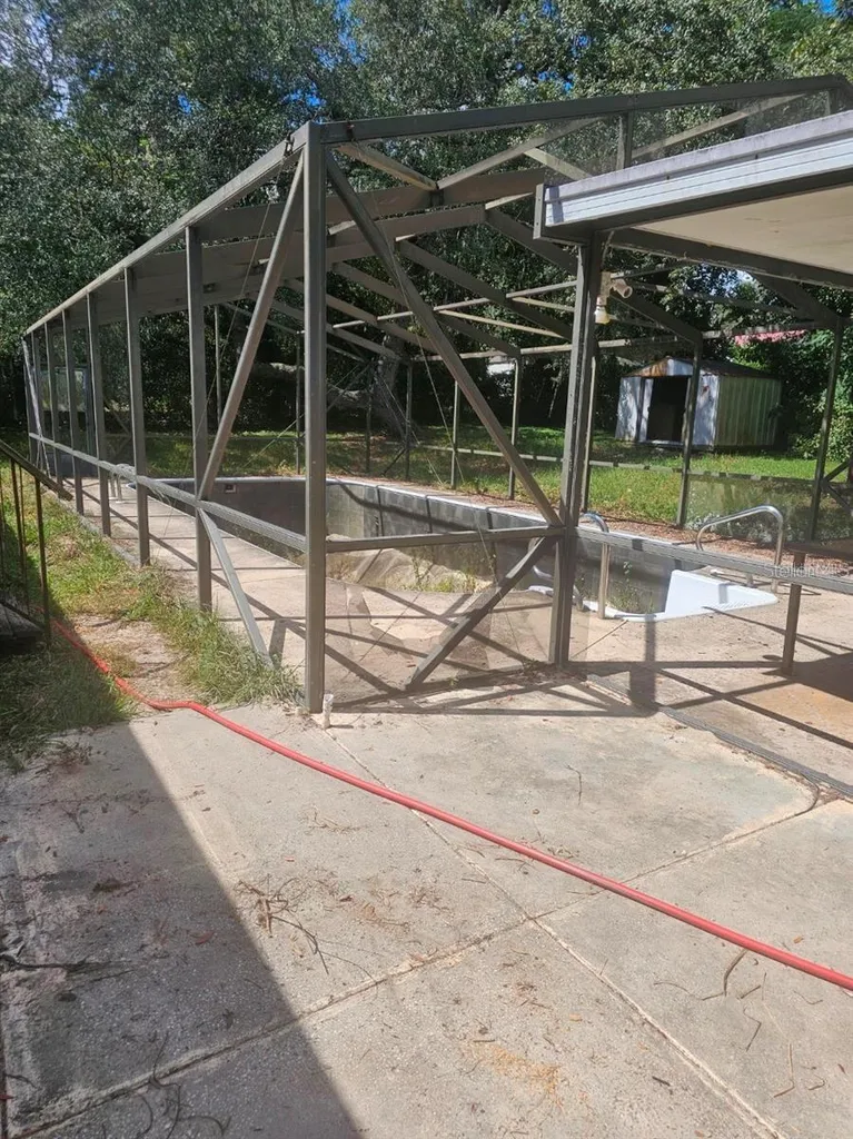 18111 SE 24th Street Silver Springs FL 34488