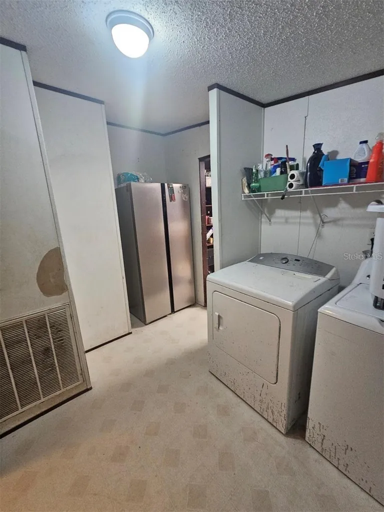 18111 SE 24th Street Silver Springs FL 34488