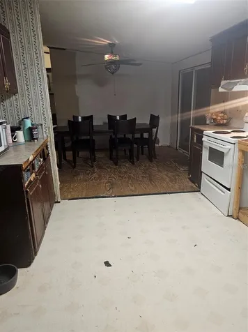 18111 SE 24th Street Silver Springs FL 34488