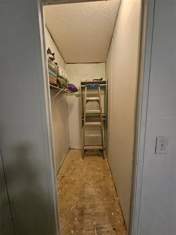 18111 SE 24th Street Silver Springs FL 34488