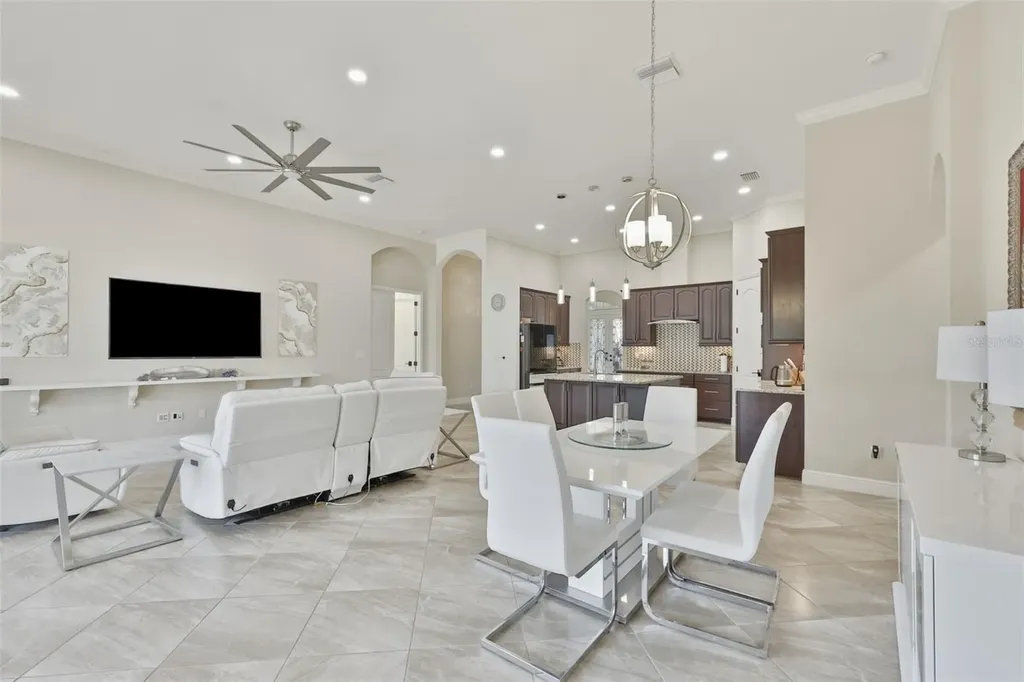 7121 Hatpin Loop Wesley Chapel FL 33545