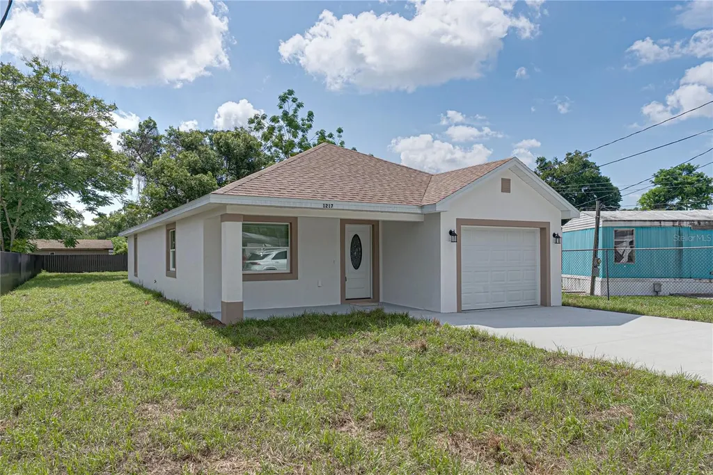 1217 Plant Avenue Lakeland FL 33805