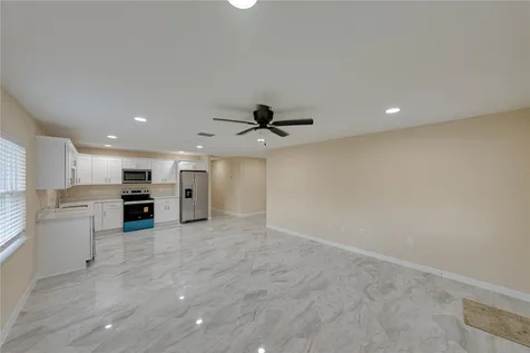 1217 Plant Avenue Lakeland FL 33805