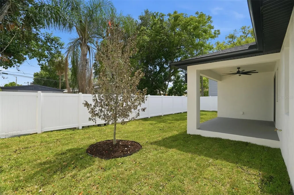 1013 E 22nd Avenue Tampa FL 33605