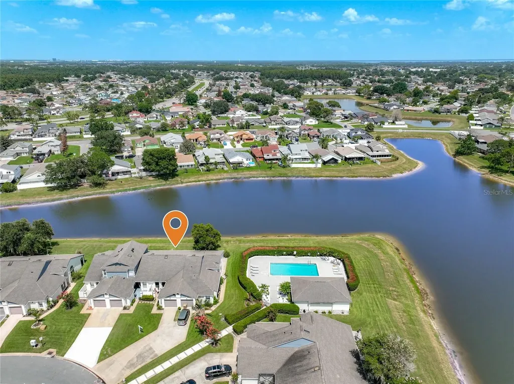 62 Lakepointe Circle Kissimmee FL 34743