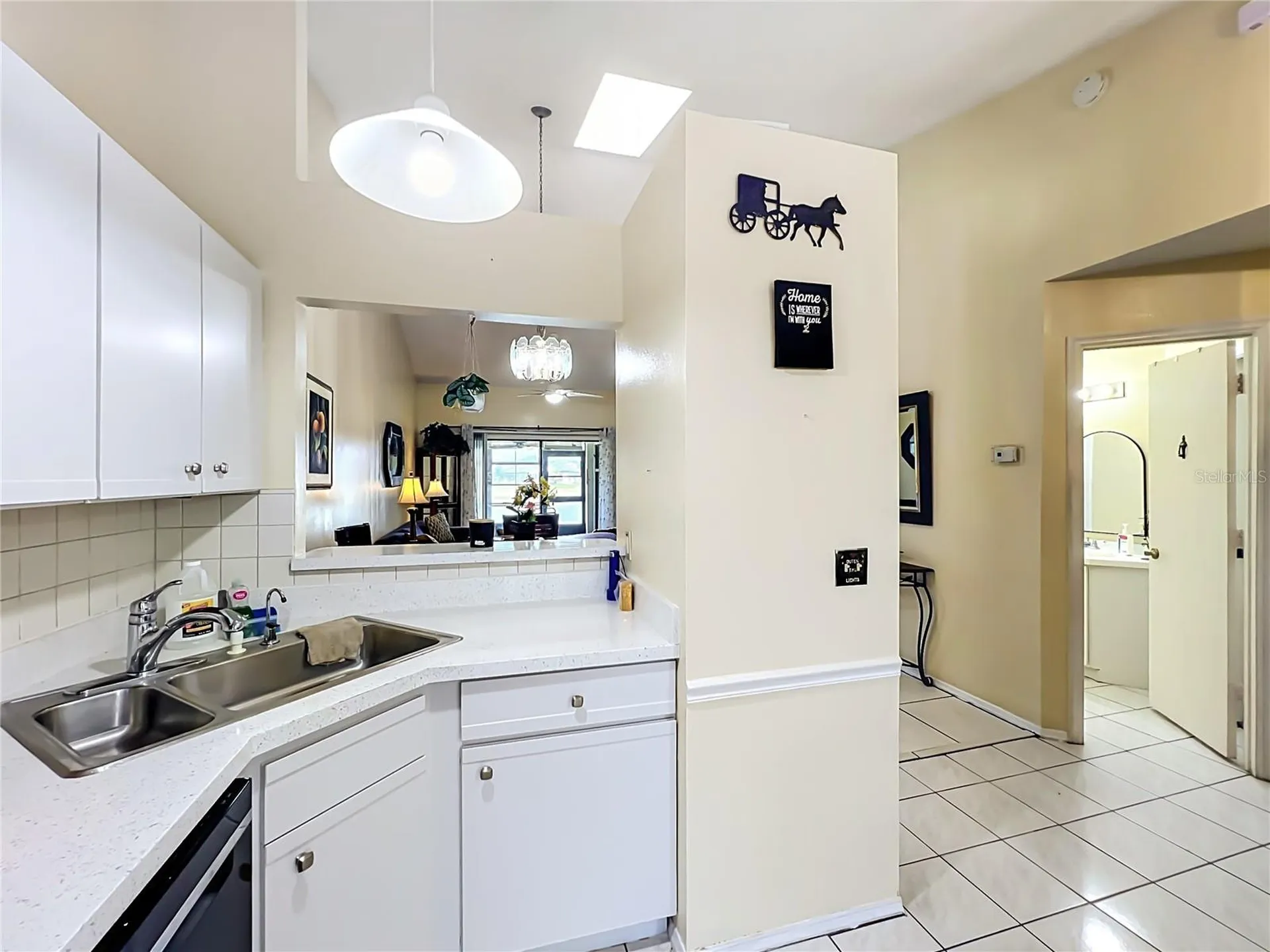 62 Lakepointe Circle Kissimmee FL 34743