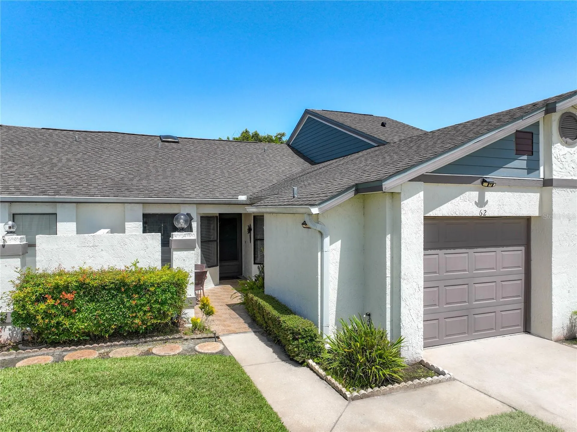62 Lakepointe Circle Kissimmee FL 34743