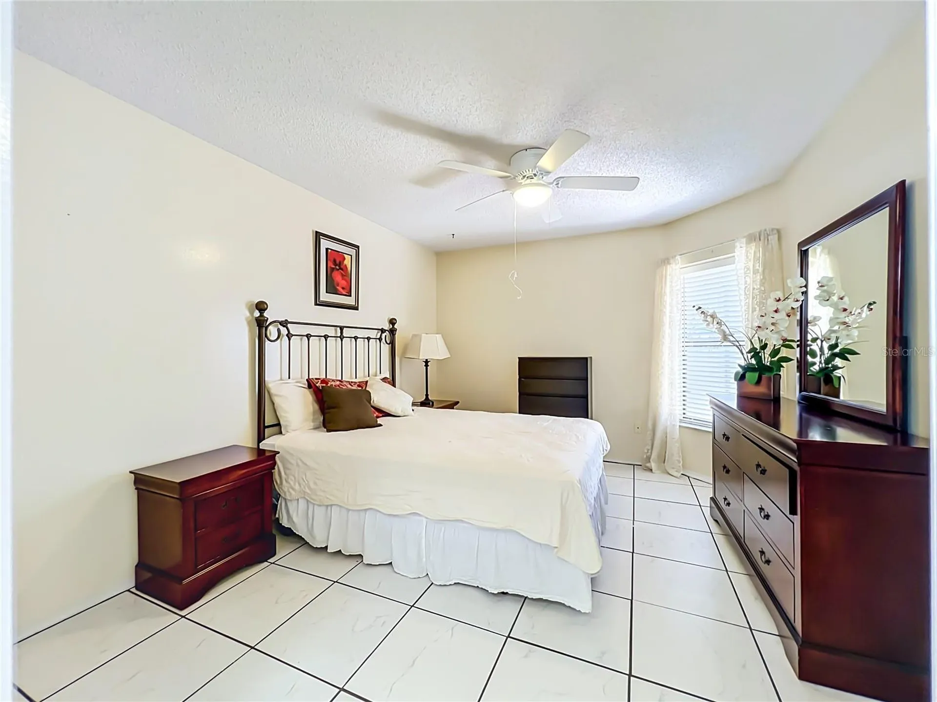 62 Lakepointe Circle Kissimmee FL 34743