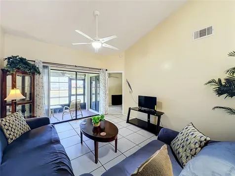 62 Lakepointe Circle Kissimmee FL 34743
