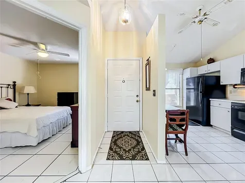 62 Lakepointe Circle Kissimmee FL 34743