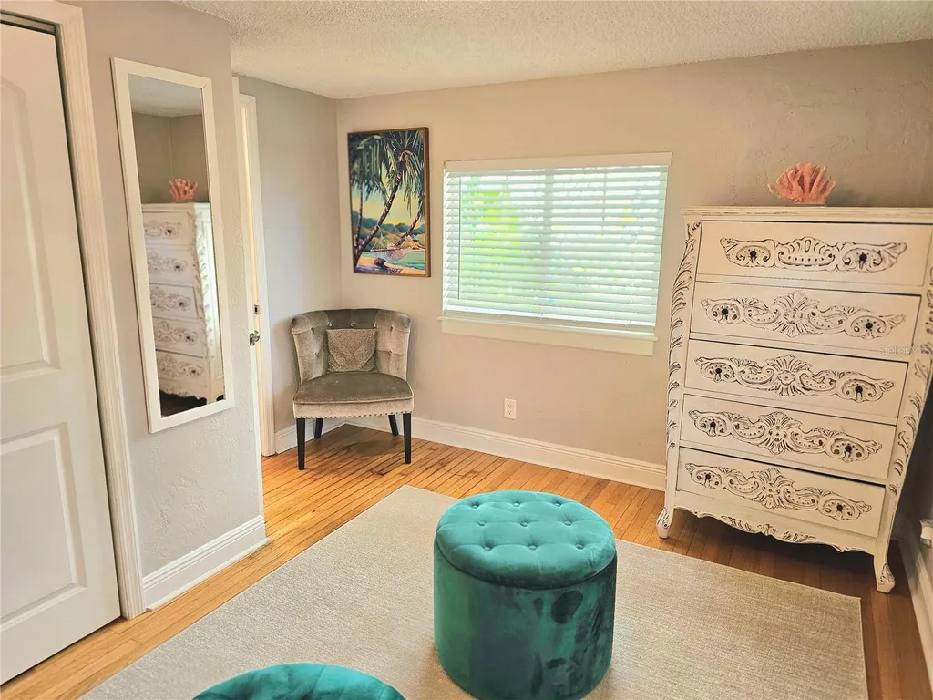 2035 28th Avenue N St Petersburg FL 33713